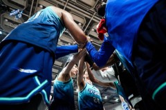 宁波富邦町渥男篮捍卫主场迎强敌，剑指季后赛开启篮球潮流体验盛宴