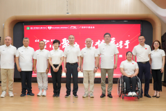 李宁集团向浙江残疾人运动员捐赠专业运动装备，支持残疾人体育事业发展