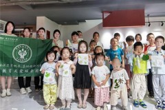 劳动滋幼苗，携手育栋梁——南师大志愿者走进钟灵街社区开展劳动教育