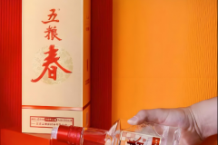 中秋送礼指南：5款新品白酒礼盒，让长辈笑开颜