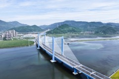浙江宁波舟山港六横公路大桥一期工程建成通车