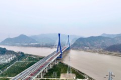 浙江甬台温高速改扩建工程灵江特大桥顺利通车