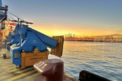 青岛港真空系泊火了之后，行业真正需要看到的是什么？