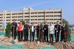 植绿护绿践使命 同心共建美高速