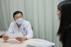 国内首例！协和专家创新应用重组血管性血友病因子 多学科团队护驾 18周孕妈妈成功完成羊水穿刺