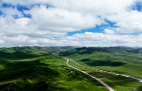 G1816乌玛高速合赛项目最高海拔隧道贯通