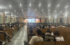 大源街禁毒办到广州涉外经济职业技术学院中职部开展禁毒宣传活动