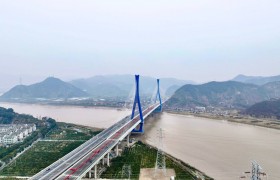 浙江甬台温高速改扩建工程灵江特大桥顺利通车