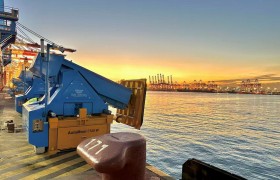 青岛港真空系泊火了之后，行业真正需要看到的是什么？