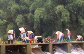把应急防线筑在汛前，把青春答卷写在乡野——广西机电职业技术学院智能焊接技术学院赴博白旧金村开展暑期“三下乡”活动