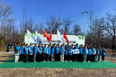 中建三局三公司青年志愿者参与北京市3.12绿地大扫除大兴区专场活动